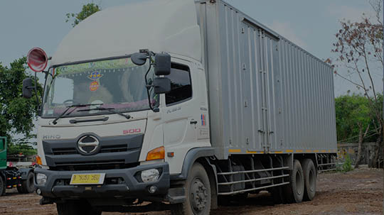 Background Sampurna Auto Repair